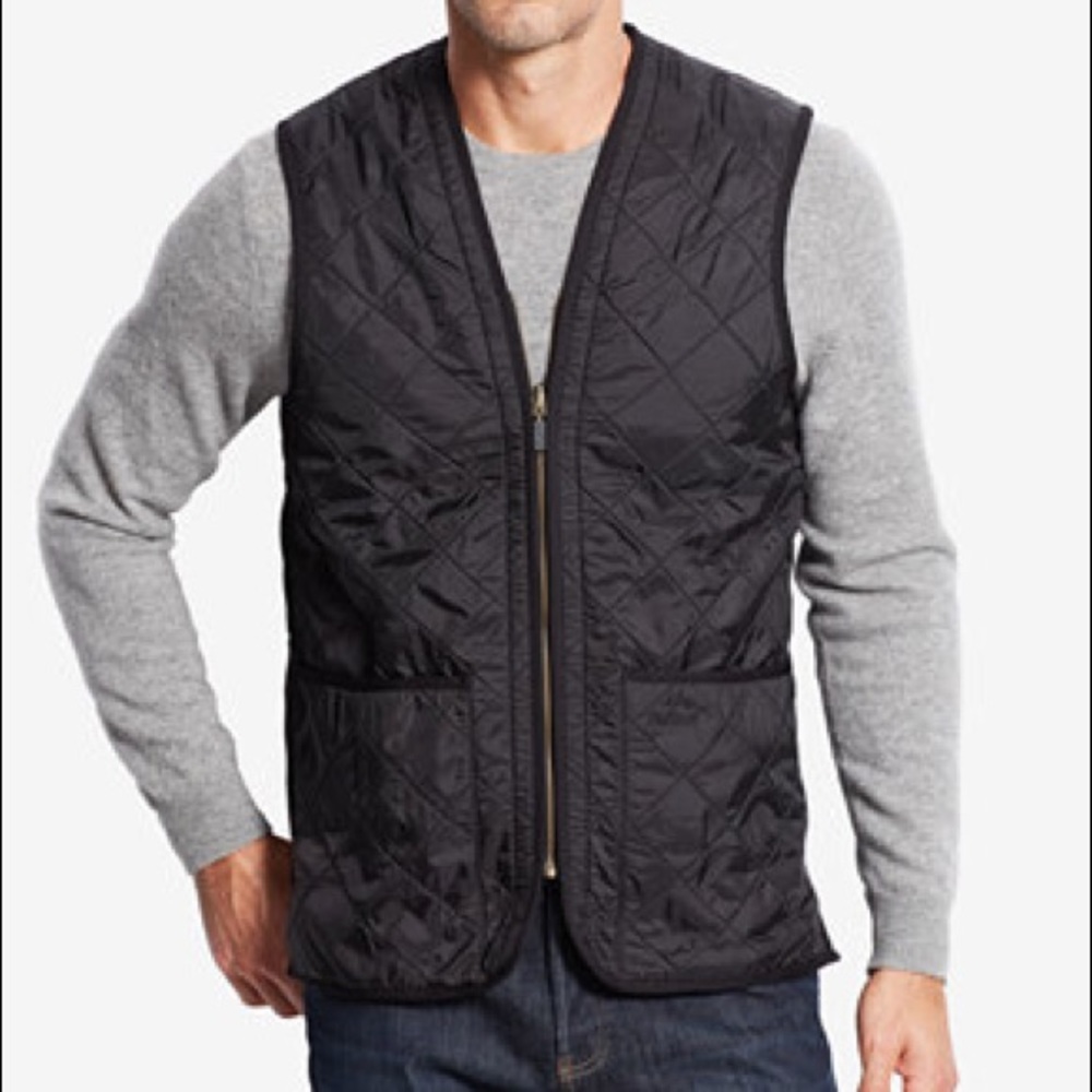 BARELY WORN Barbour Men’s Quilted Vest w pockets